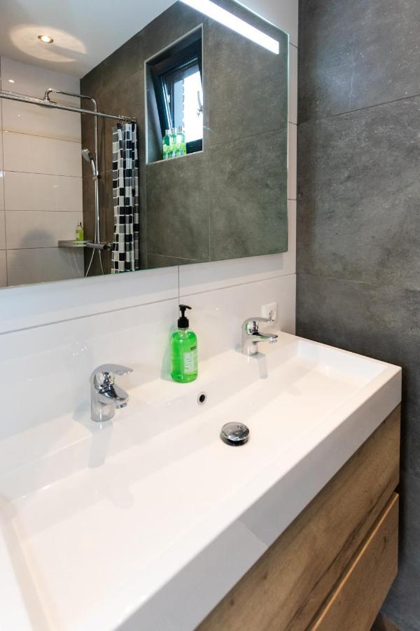 Wellness Bungalow With Sauna เออร์เมโล ภายนอก รูปภาพ